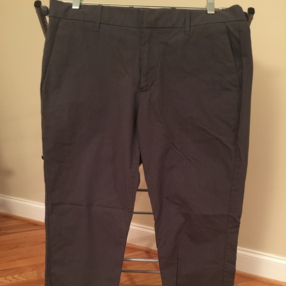 Men’s Gap Khakis/Tailored 34x32 - Picture 1 of 5